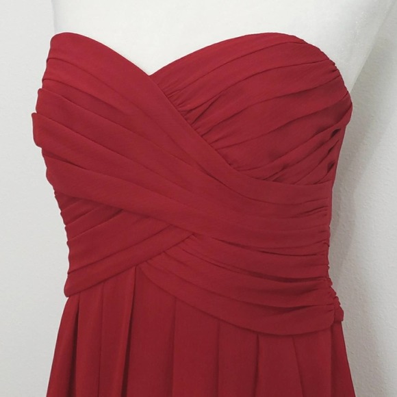 DAVID'S BRIDAL Red Strapless Crinkle Chiffon Party Dress, Women's: 10, $40 - Picture 3 of 9
